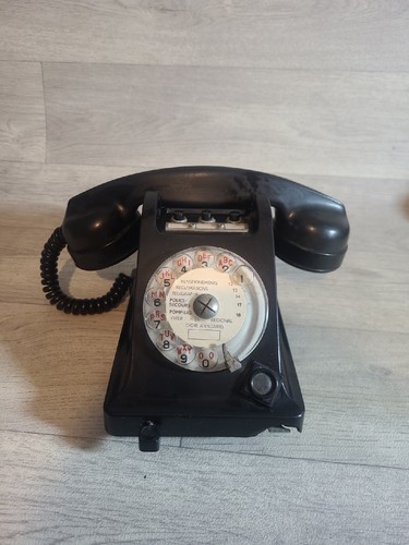 Vintage bakelite telephone - vintage,