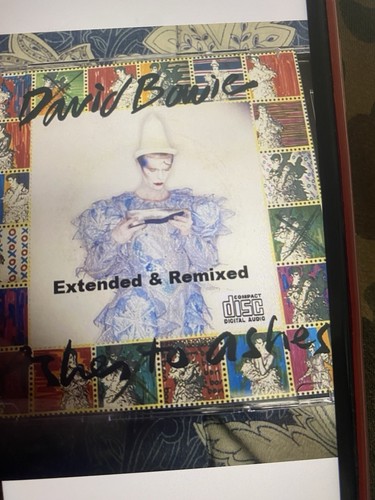 David bowie ashes - bowie-ashes,