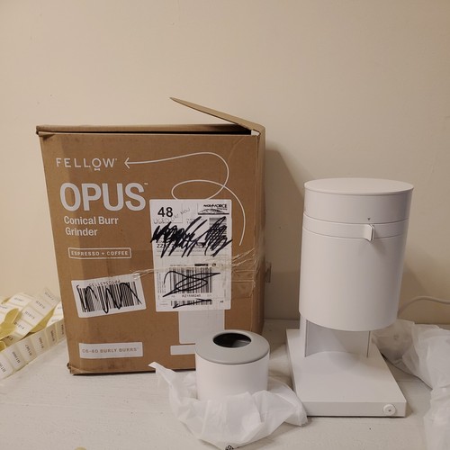 Matte white fellow opus - matte,