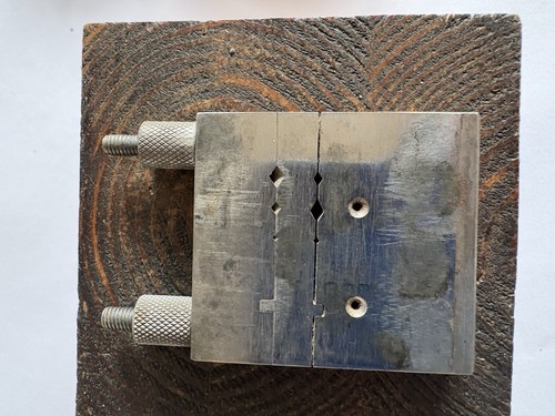 Mitre cutter vice jig - mitre,