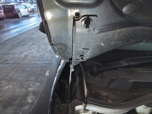 Bonnet hinge vauxhall - bonnet, astra