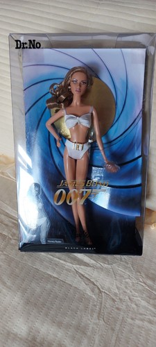Barbie collector black - collector, label