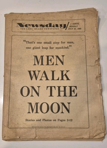 New york newsday men walk - newsday-men, on