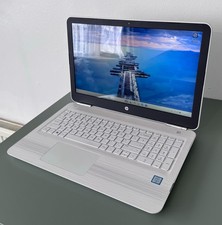 15.6" HP Pavilion 15-AU072SA