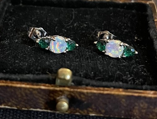 Vintage style jewellery opal - vintage,