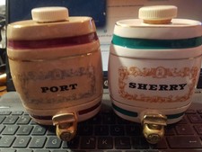 Vintage old Wade Pottery Port