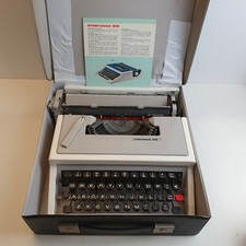 Olivetti Underwood 315 Typewriter Vintage 1970's Portable Spanish (Lettera 31)