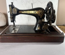 Antique Singer Sewing Machine 12K Patented 1886 Working Condition w/ Wooden Box