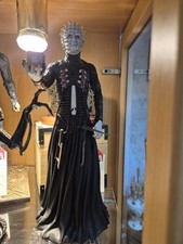 Mezco Hellraiser III Pinhead