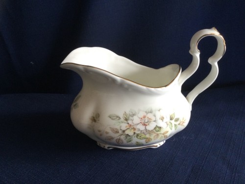 Royal albert haworth - haworth, jug