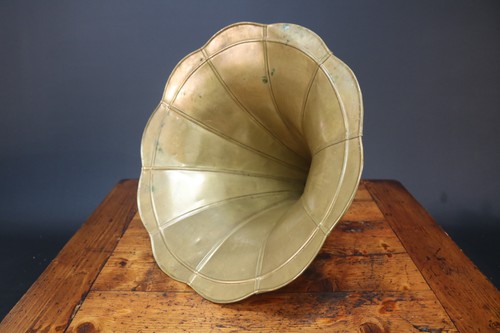 Hmv gramophone horn original - hmv,
