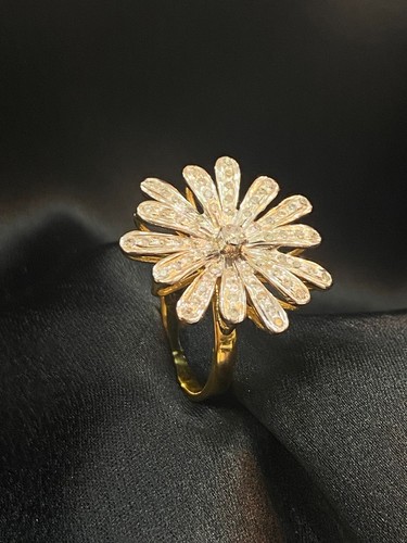 Stunning carats round - 0.80,
