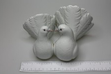 LLADRO Doves in Love Figurine