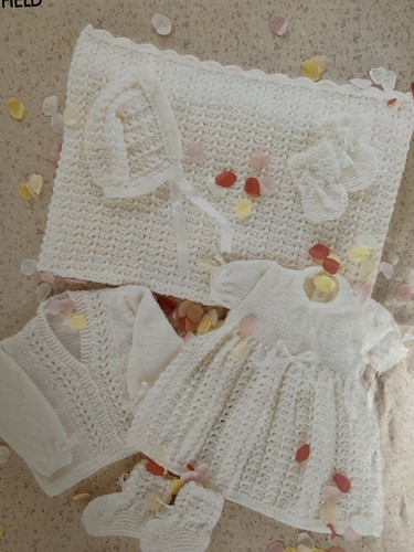 Hayfield 1021 knitting baby