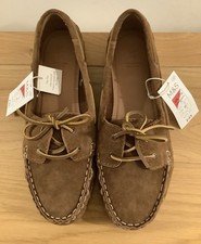 MARKS & SPENCER TAN SUEDE LEATHER MOCCASINS. SIZE 7 (40)
