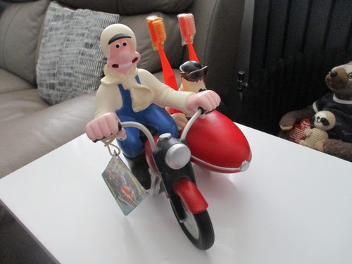 Wallace gromit motorbike - &,