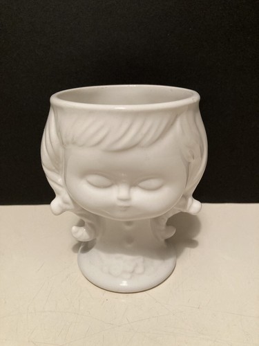 Cute vintage 60s girl - head, bud