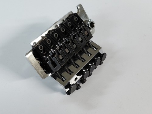 Peavey chrome tremolo - chrome, bridge