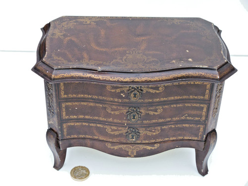 Rare antique mcvitie price - &,