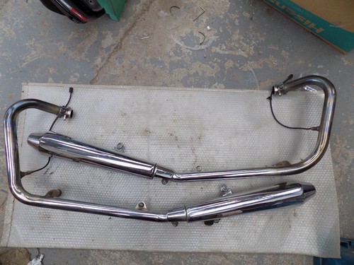 Triumph thruxton 900 exhaust - triumph,
