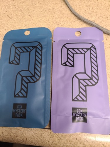 Lot mystery zox - lot, 2