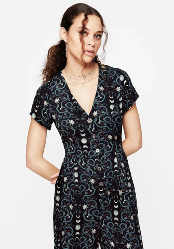 Disturbia pythia button - disturbia, |