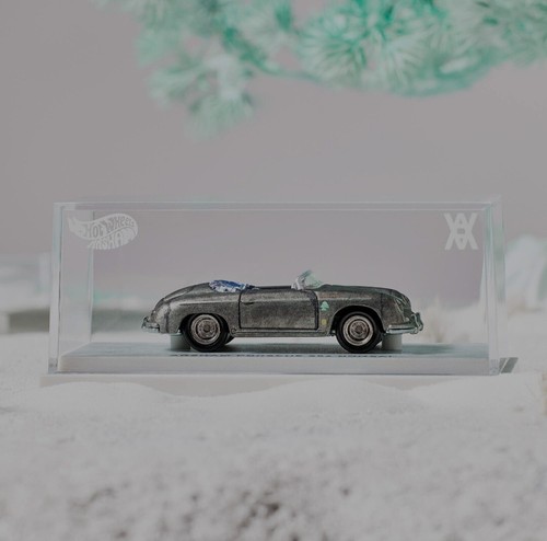 Hot wheels daniel arsham - x,