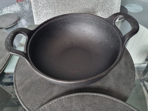 Cast iron pan - cast,