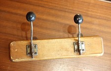 VINTAGE 30cm Wooden Coat Hooks - Distressed French Farmhouse Mid Century Sputnik