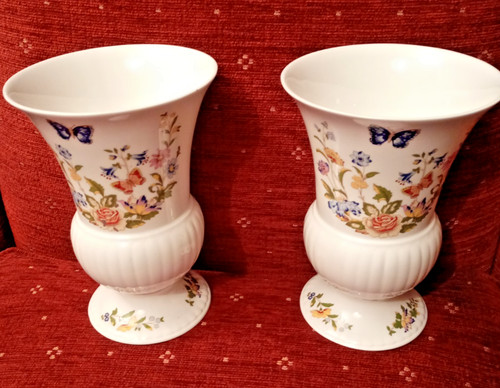 Aynsley cottage garden vases - "cottage,