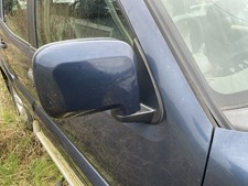 nissan terrano driver right