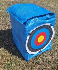 ARCHERY/CROSSBOW  TARGET BAG Includes internal foam strips.