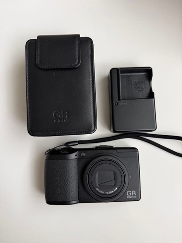 Ricoh digital iii compact - digital,