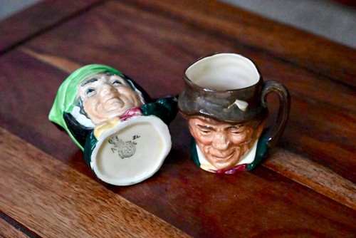 Royal doulton mini toby - doulton, /