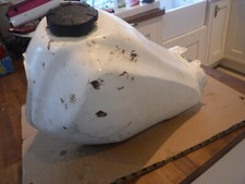 Yamaha DT 125 DT125 LC Fuel Petrol Tank cw tap and cap