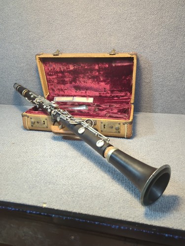 Vintage conn clarinet - vintage,