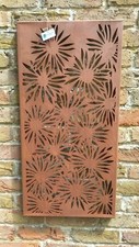 Garden Daisies Rustic Screen