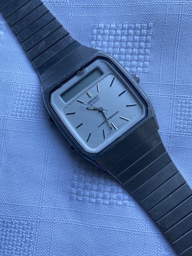 Vintage 1980s seiko quartz - seiko,