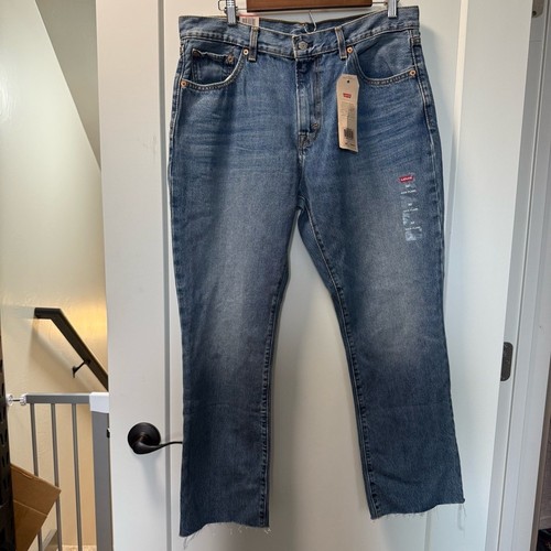 Nwt levi kick flare jean - flare,