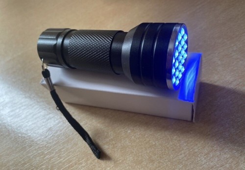Torch with leds free - uv,