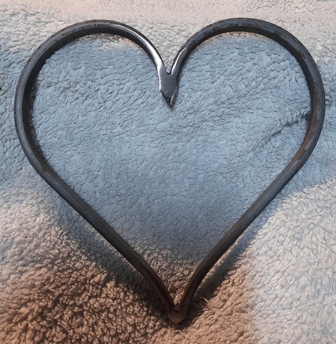 Wrought iron heart 20cm - iron,