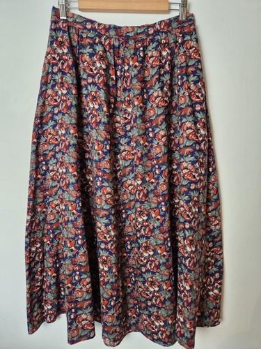 Liberty london wool floral - liberty,