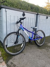 24 Inch Wheel ‘GIANT’ Mountain Bike Hard tail (front Suspension Only) See Photos