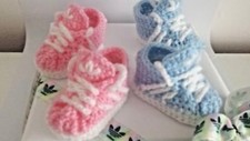 BABY CROCHET KNITTING HAND