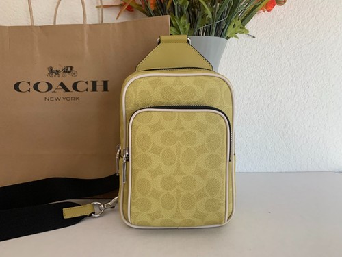 Nwt coach cet96 racer - nwt,