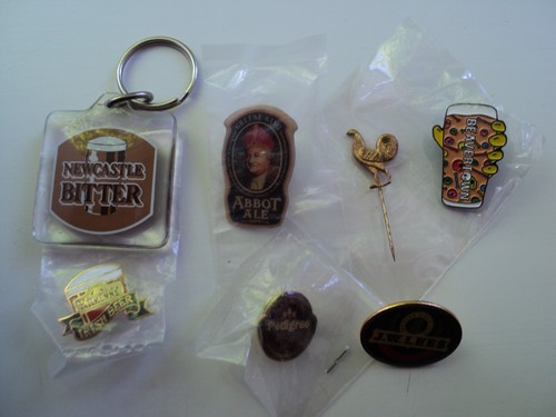 Beer badges newcastle keyring - badges&newcastle,
