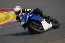 R1 07 08 4C8 Blue Full Track