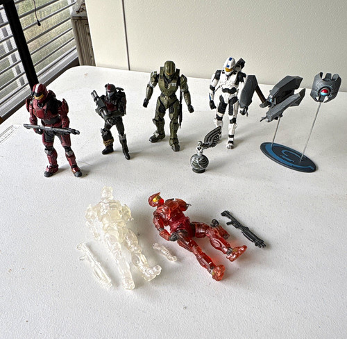 Halo mcfarlane toy bundle - mcfarlane,