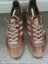 adidas 2004 Jeans Size 9
