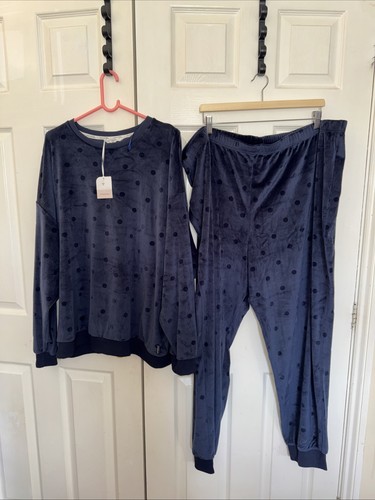 Bnwt ladies soft - tu,
